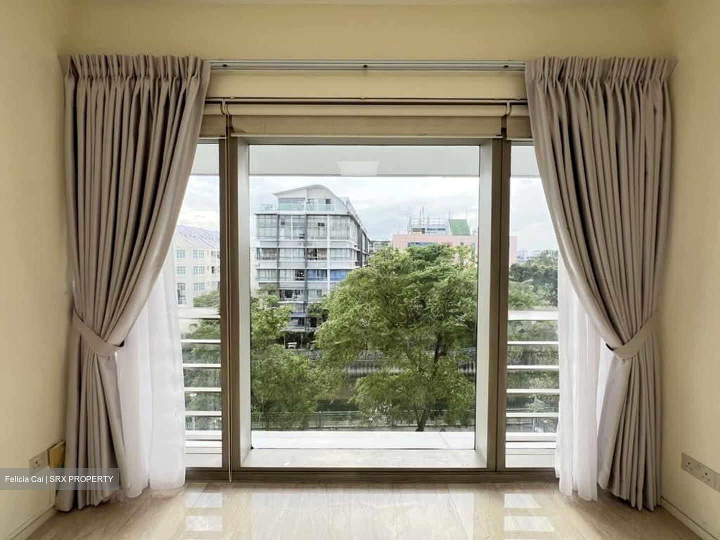 The Trumps (D14), Condominium #606995131